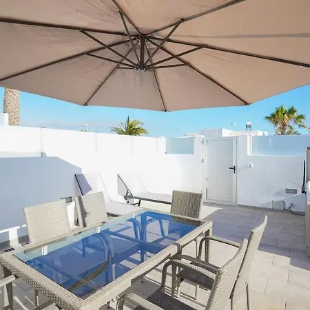 Apartment Luxury Solarium, Jacuzzi, A/c And Wi-fi *