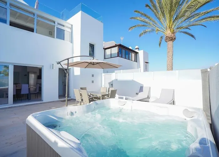 Luxury Solarium, Jacuzzi, A/c And Wi-fi * Tías